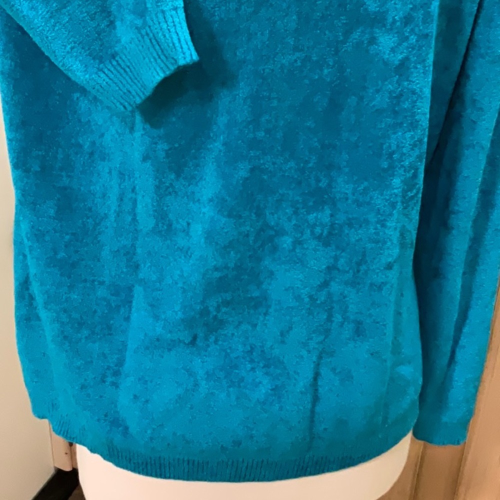 Turquoise - Picture 5 of 7
